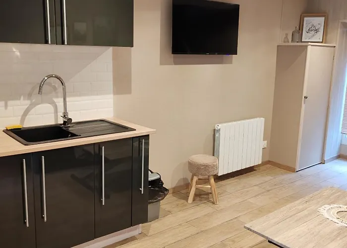 Casa de Férias Maisonnetteau36-centre-parking-cosy *